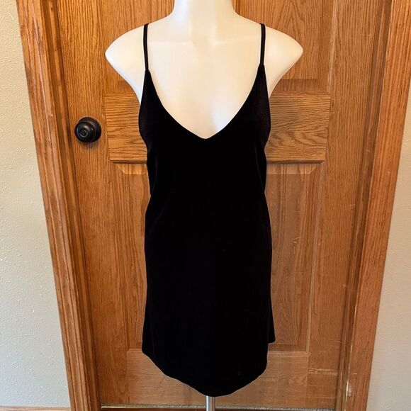 EIGHT PARIS Black Velvet V-Neck Mini Dress - Picture 2 of 8